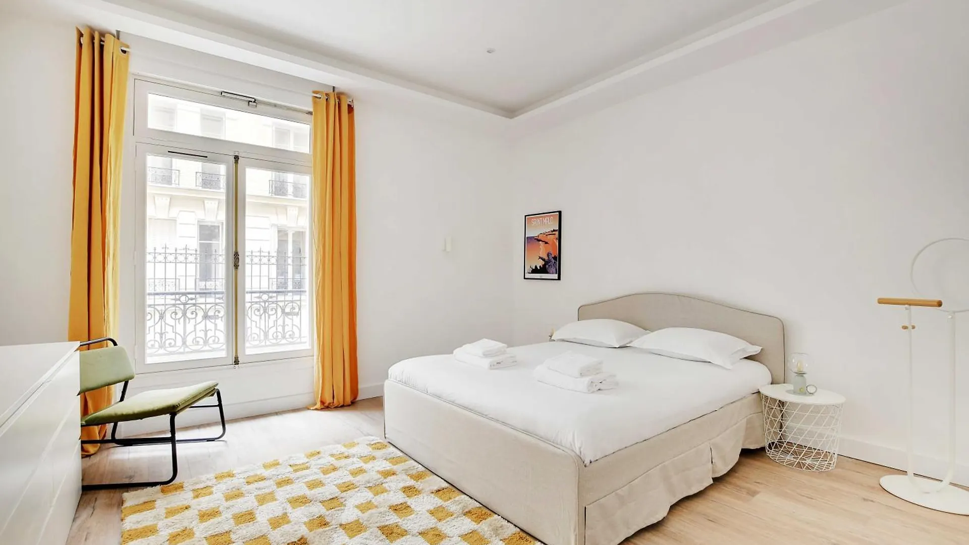 Apartamento Chic Flat With Garden Terrace -4Br-12P - Trocadero París